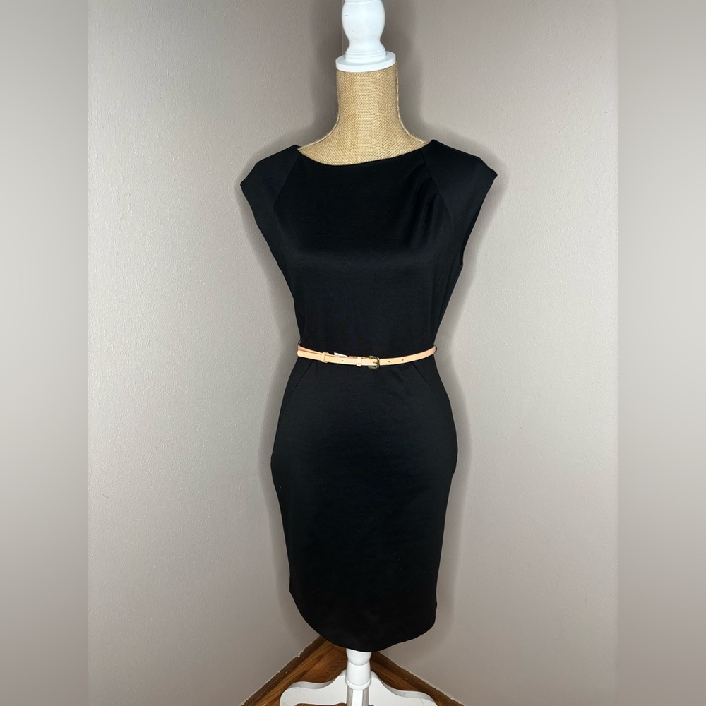 The Limited Black Sheath Dress Cap Sleeve Crew Neck Size Small with pink belt